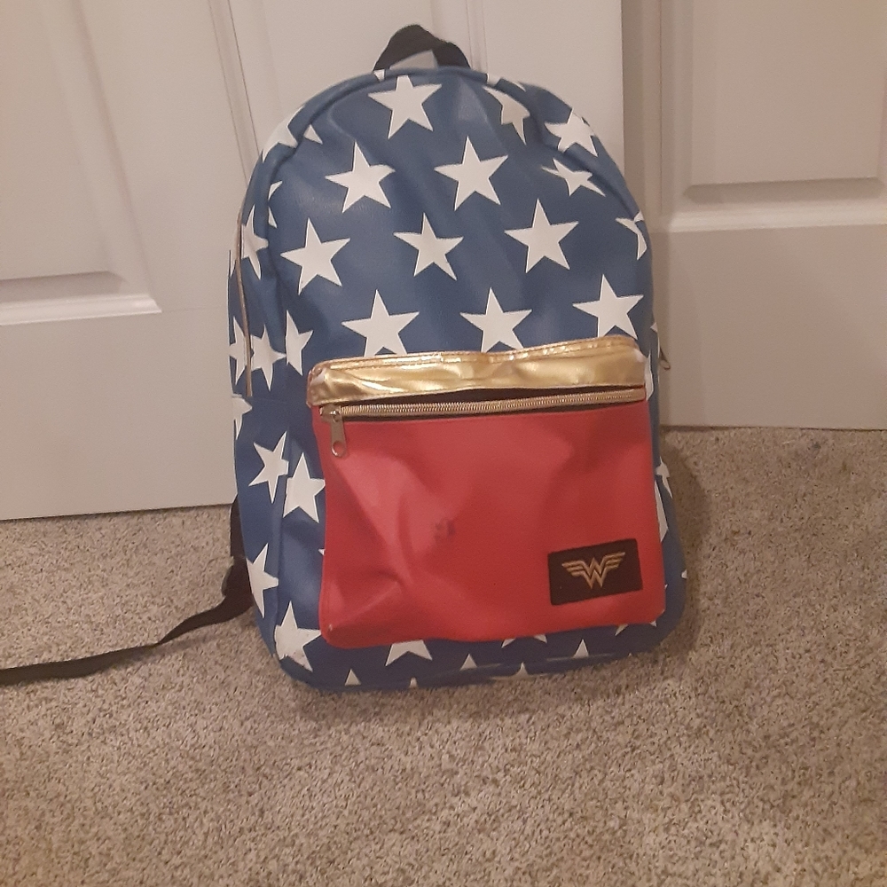 DC Comics Wonder Woman Backpack - Picture 1 of 9